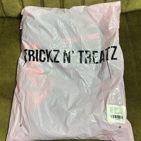 Dolls Kill Trickz N' Treatz Cut It Out Crop Sweater size XS NWT - Picture 6 of 8